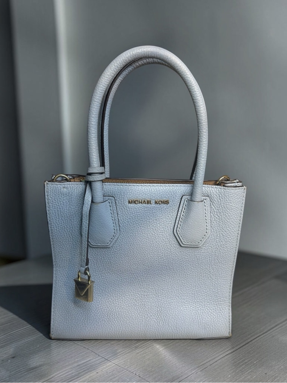 MICHAEL KORS Pale Blue Mercer Medium Crossbody Tote